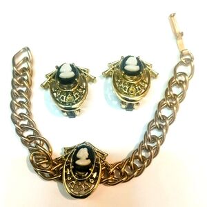 Gold Tone Cameo Bracket And Clip On Earrings Set.